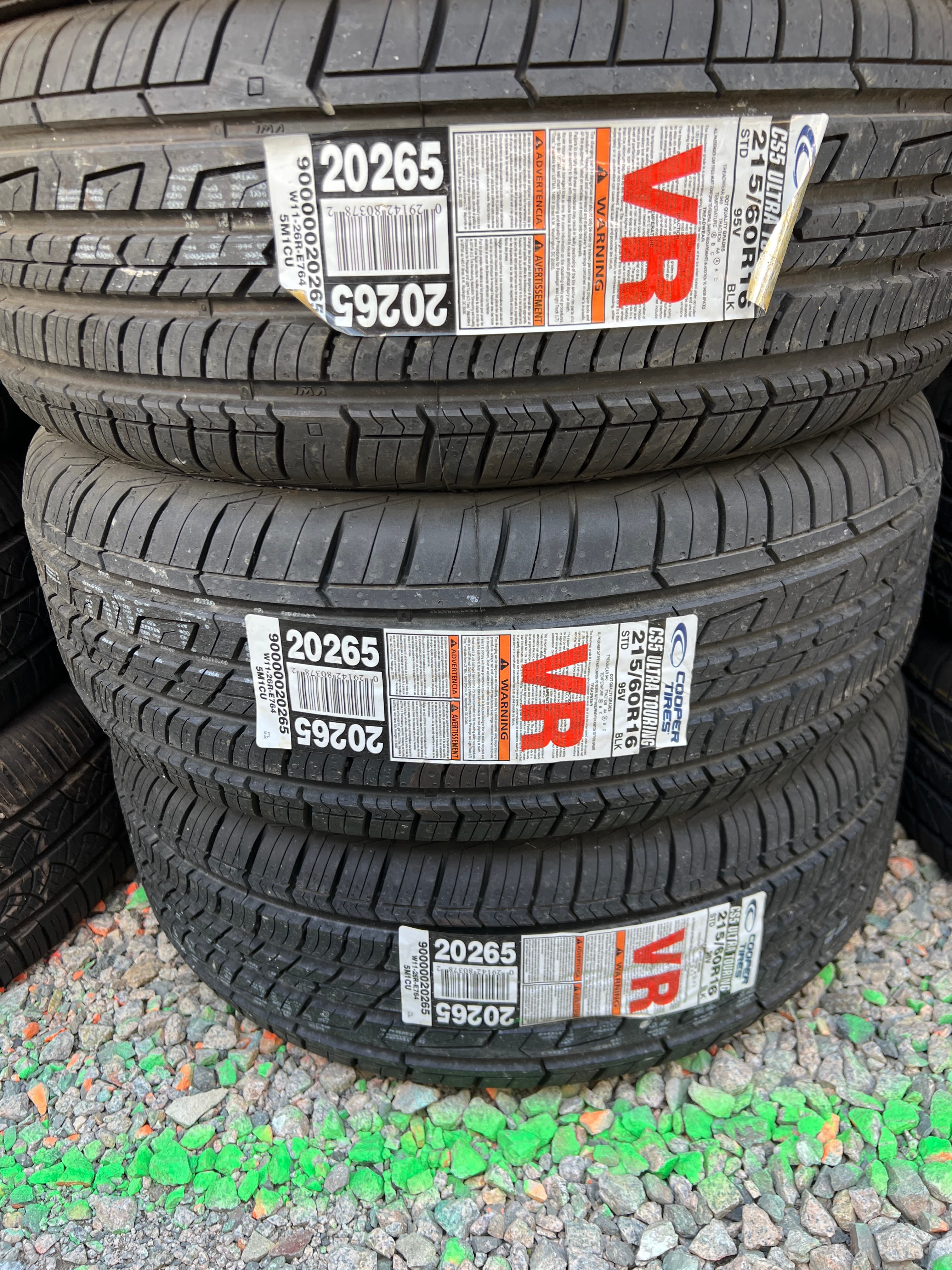 COOPER CS5 215/60R16