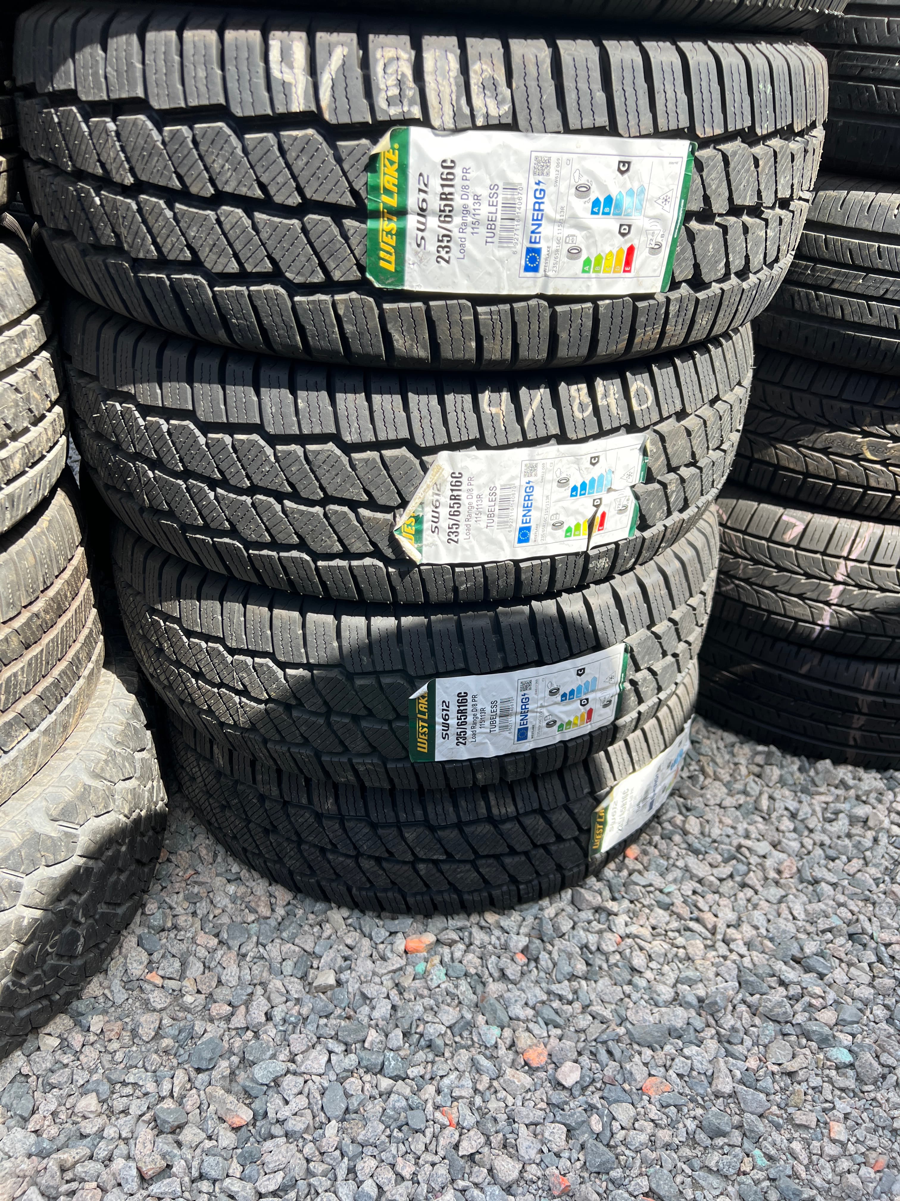 WESTLAKE SE612 235/65R16