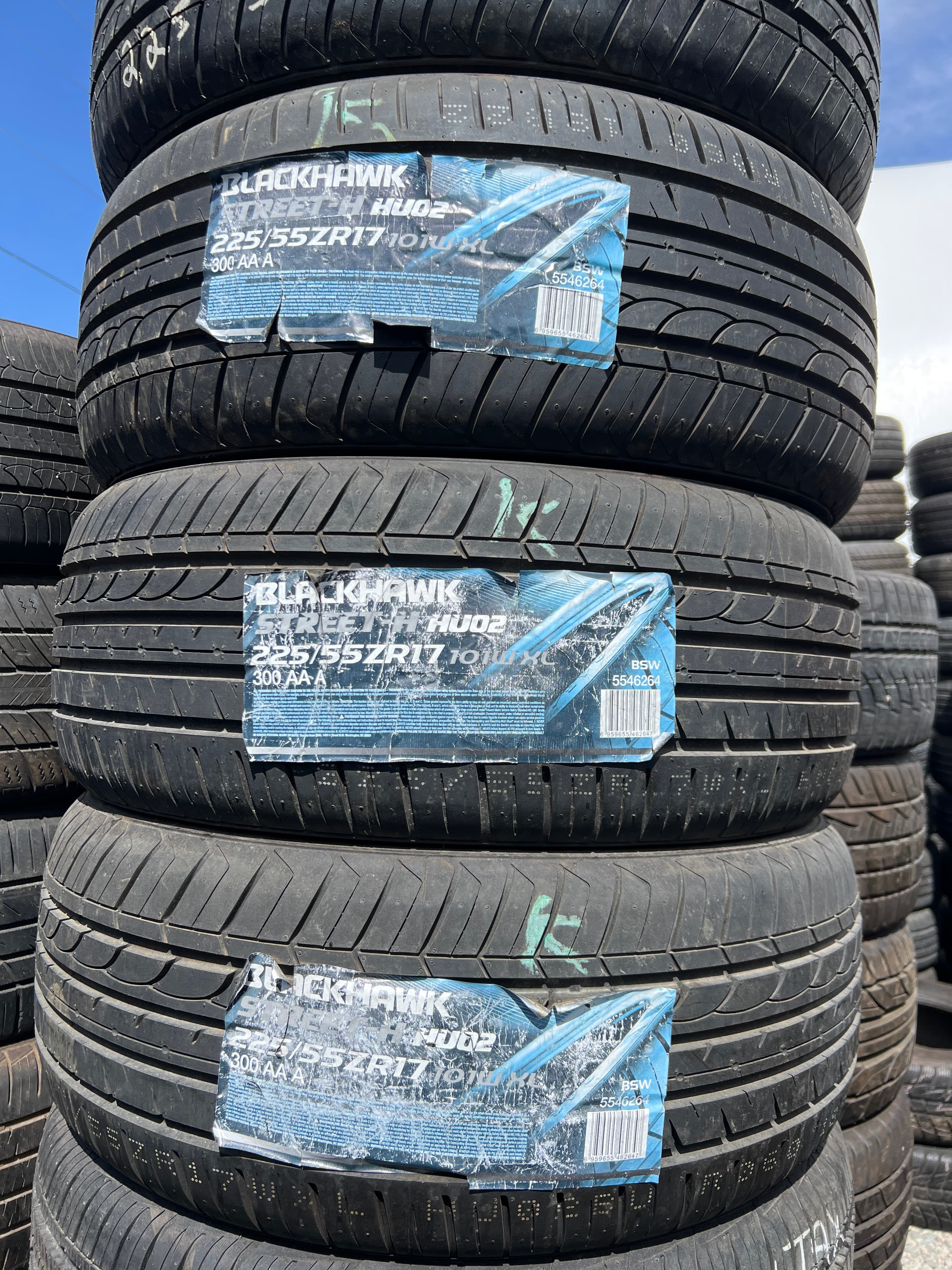 BLACKHAWK HU02 225/55R17