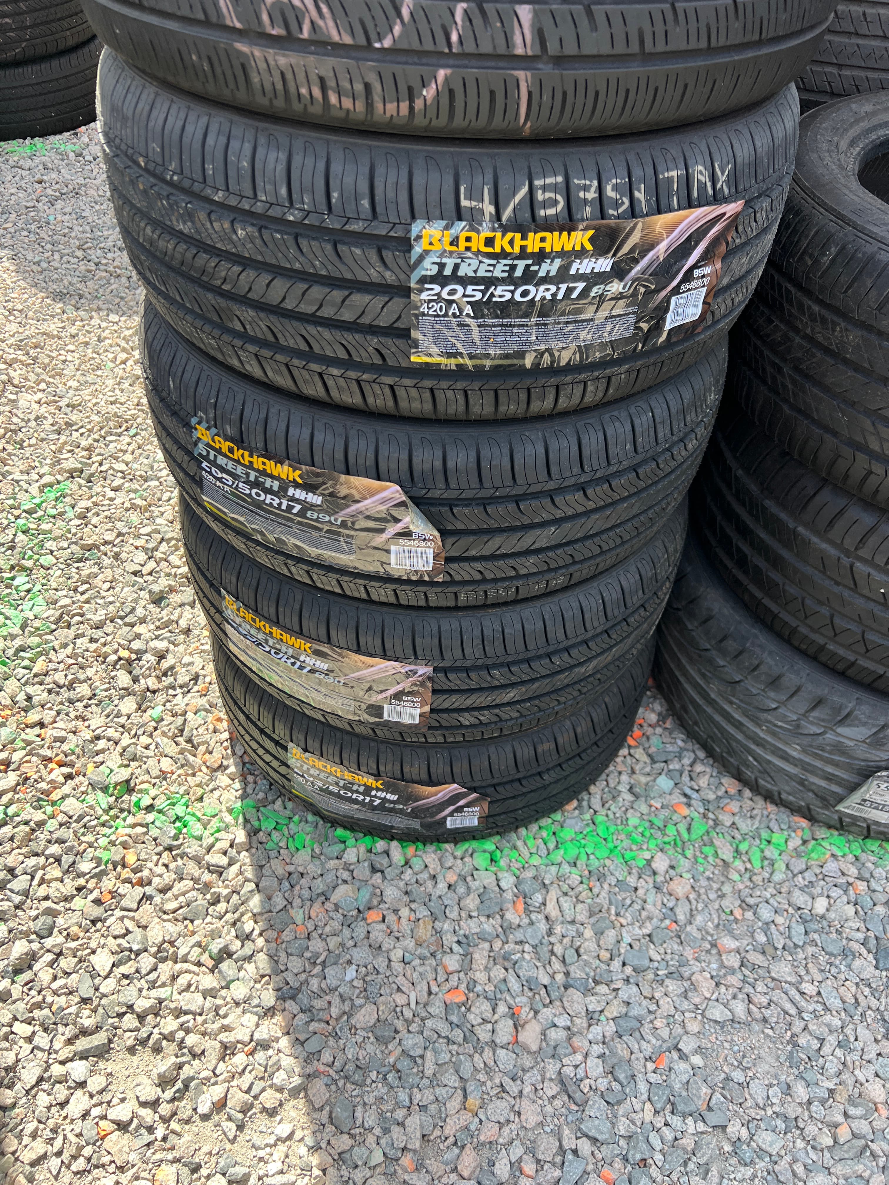 BLACKHAWK HH11 205/50R17