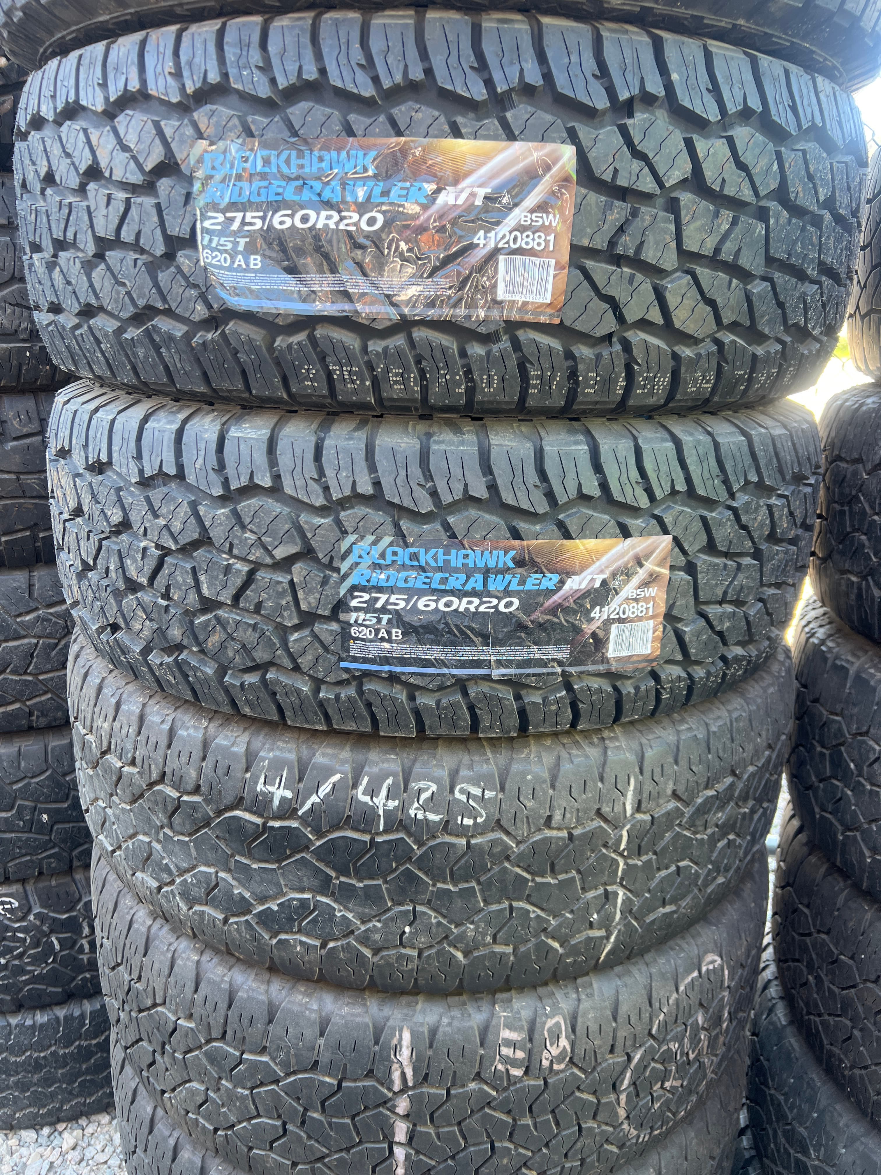 BLACKHAWK RIDGECRAWLER 275/60R20