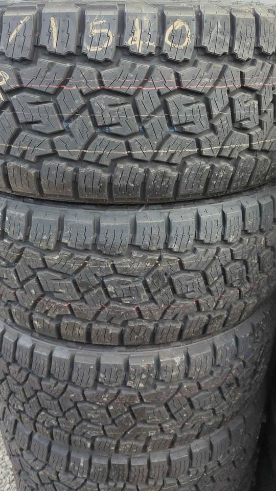 TOYO AT3 285/45R22