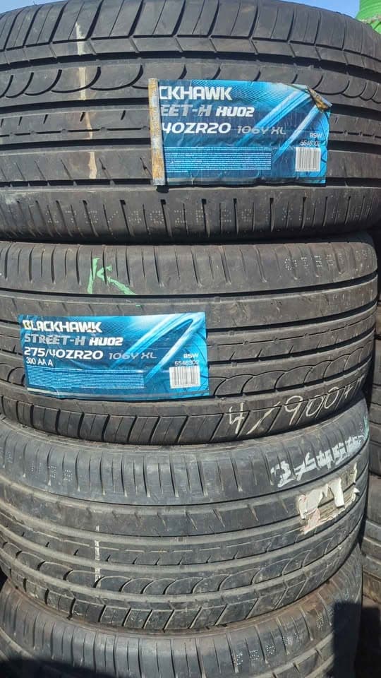 BLACKHAWK HU02 275/40R20