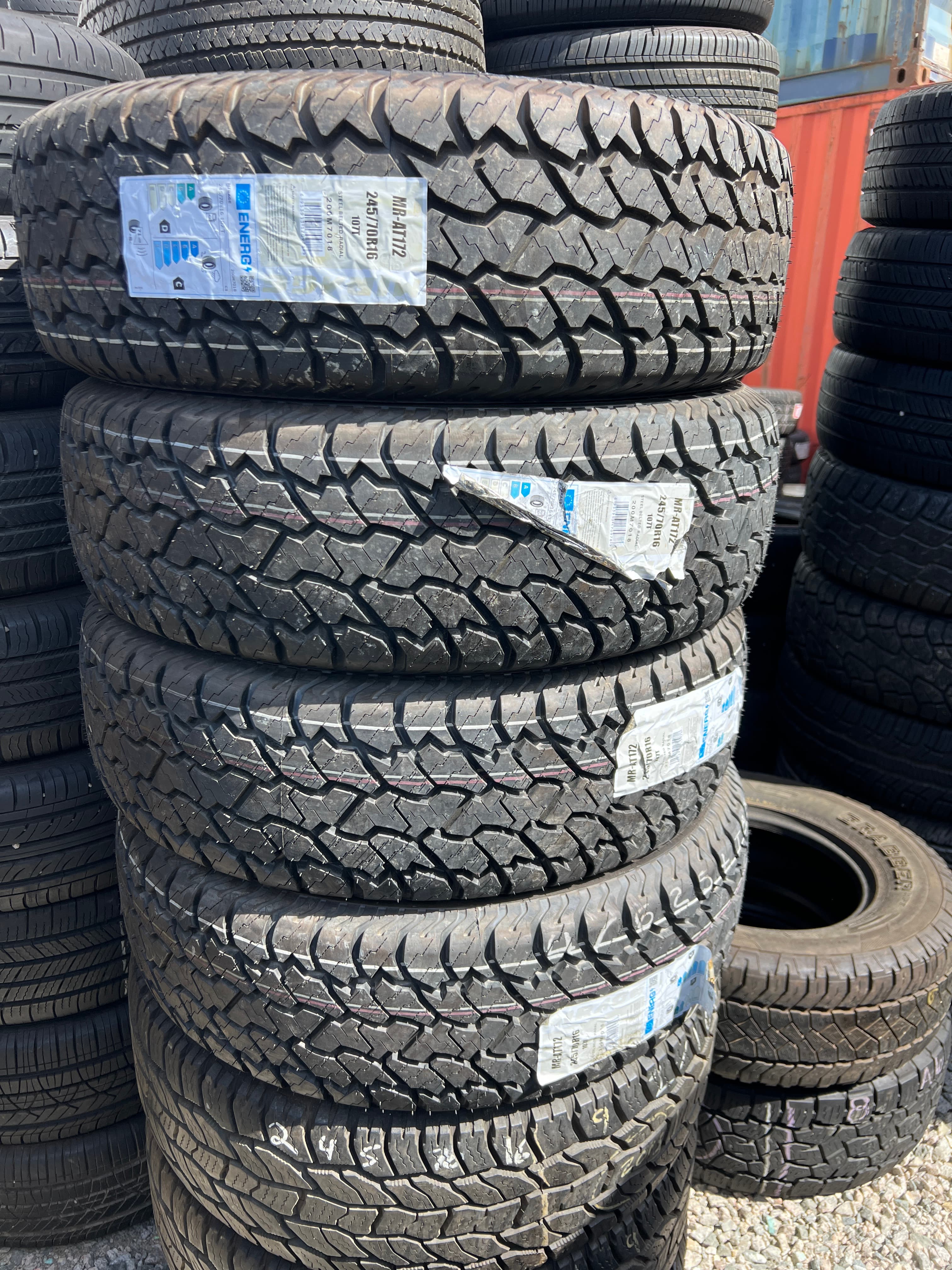 MIRAGE at172 245/70R16