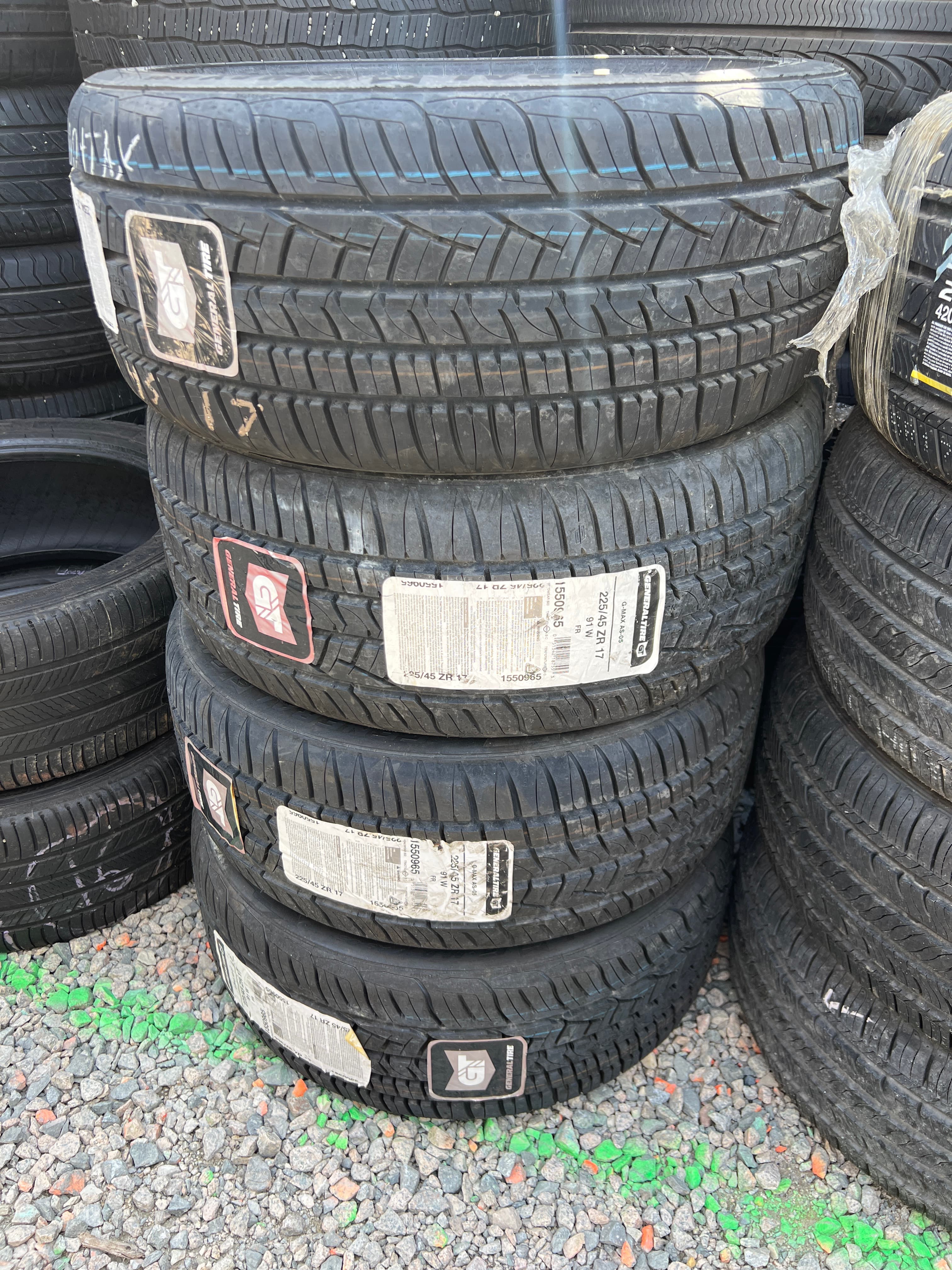 GENERAL GMAX 225/45R17