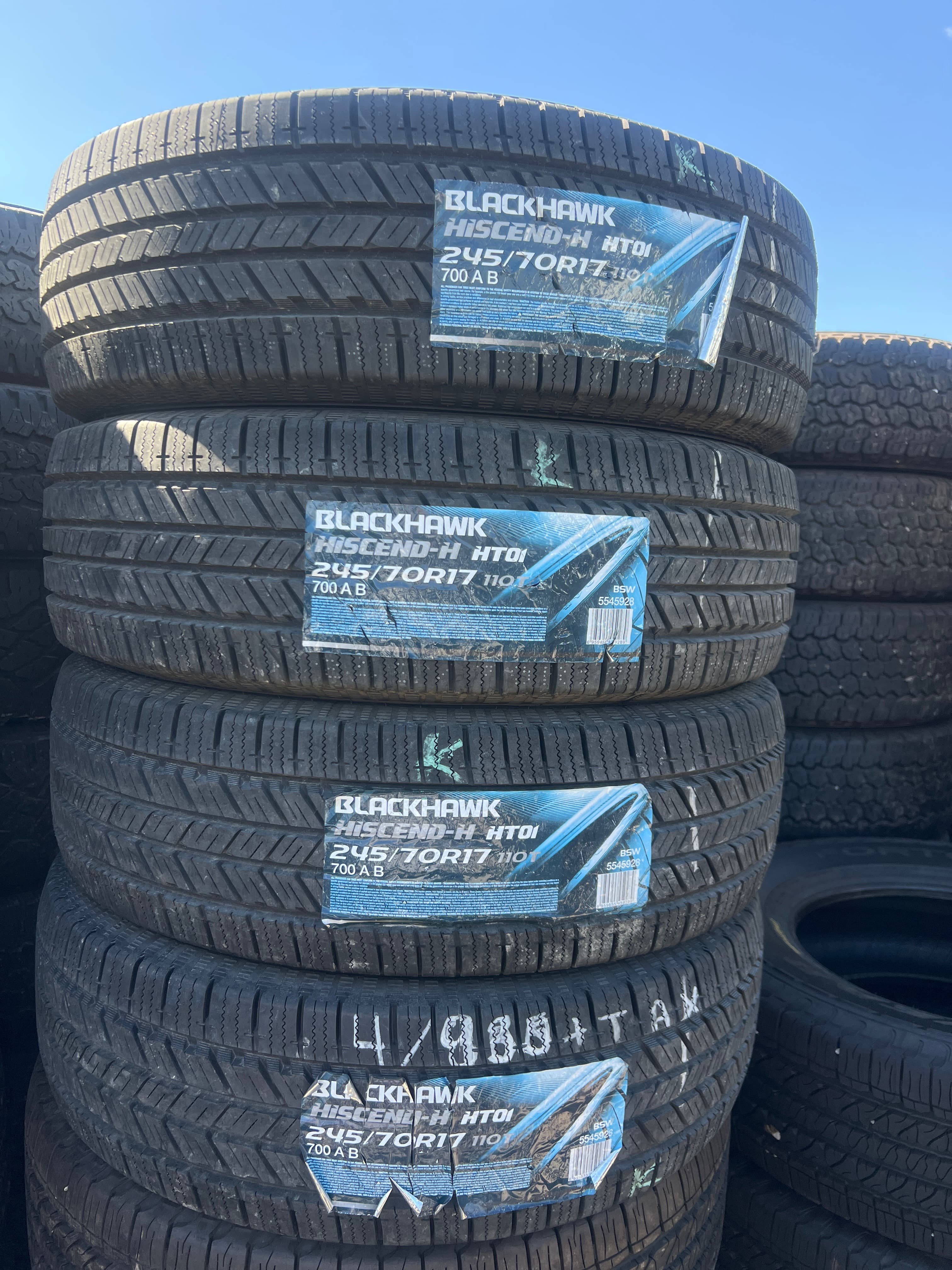 BLACKHAWK HT01 245/70R17