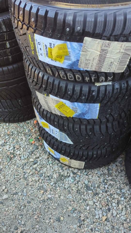 BLACKHAWK BW10 STUD 225/40R18